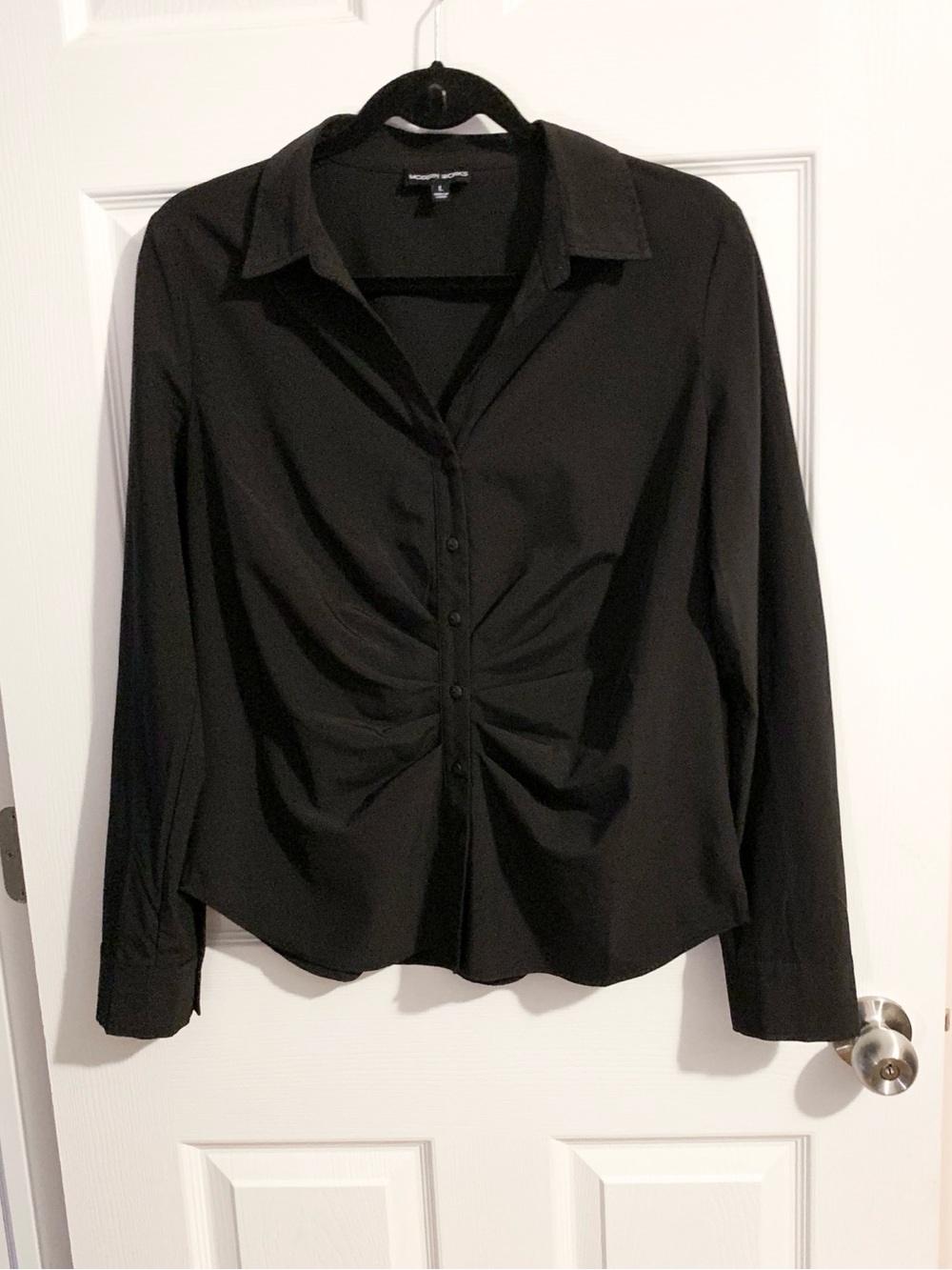 Modern Works Classic Black Button-Front Ruched Women’s Top - size L